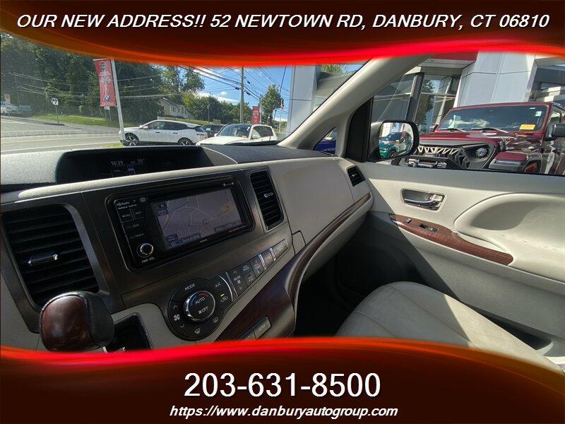 2014 Toyota Sienna XLE 7-Passenger - Photo 16 - Danbury, CT 06810