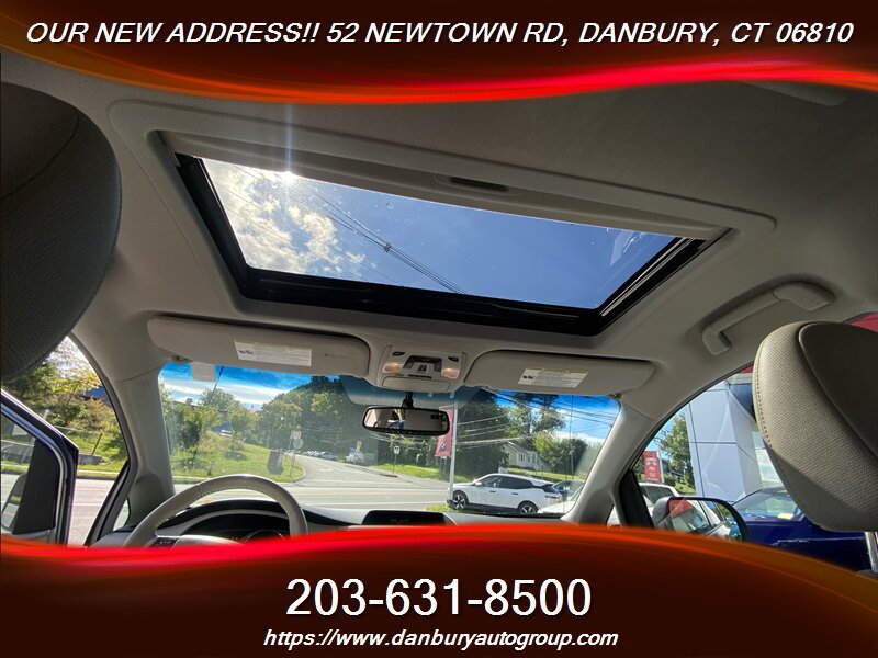2014 Toyota Sienna XLE 7-Passenger - Photo 29 - Danbury, CT 06810