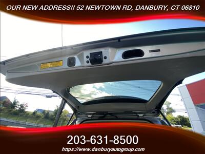 2014 Toyota Sienna XLE 7-Passenger - Photo 27 - Danbury, CT 06810