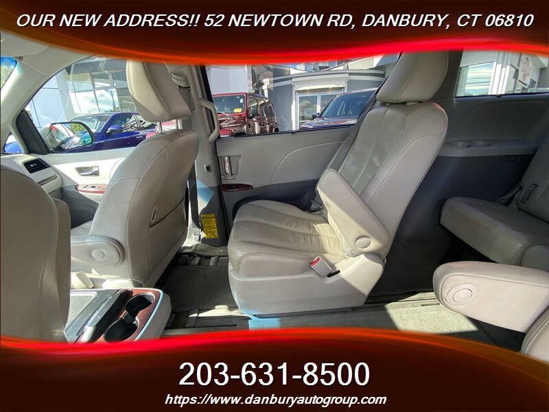 2014 Toyota Sienna XLE 7-Passenger - Photo 23 - Danbury, CT 06810
