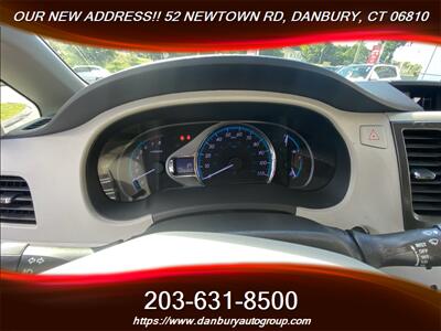 2014 Toyota Sienna XLE 7-Passenger - Photo 12 - Danbury, CT 06810