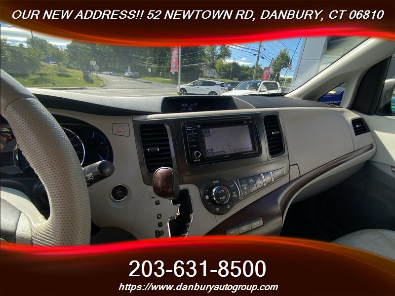 2014 Toyota Sienna XLE 7-Passenger - Photo 17 - Danbury, CT 06810