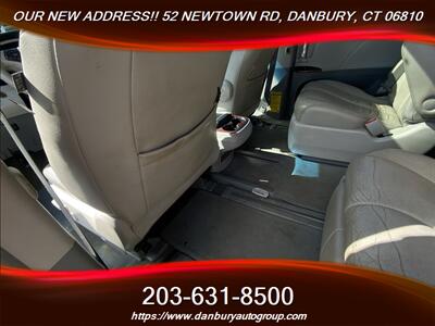 2014 Toyota Sienna XLE 7-Passenger - Photo 19 - Danbury, CT 06810