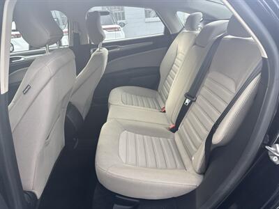 2018 Ford Fusion Hybrid S   - Photo 12 - Danbury, CT 06810