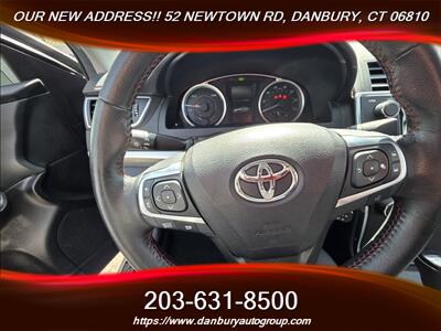 2015 Toyota Camry Hybrid LE   - Photo 9 - Danbury, CT 06810