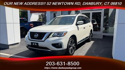 2018 Nissan Pathfinder S  PLATINUM SUV
