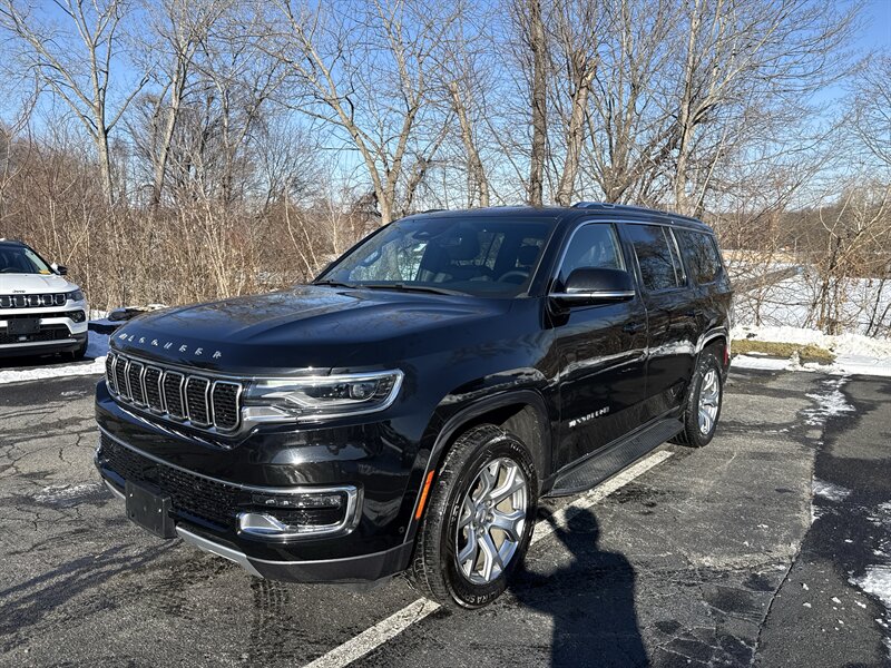 2022 Jeep Wagoneer Series II   - Photo 1 - Danbury, CT 06810