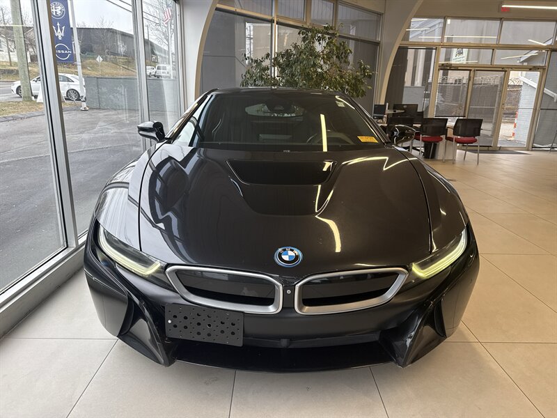 2015 BMW i8's photo