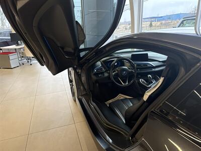 2015 BMW i8   - Photo 6 - Danbury, CT 06810