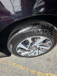 2017 Honda Civic EX w/Honda Sensing   - Photo 4 - Danbury, CT 06810