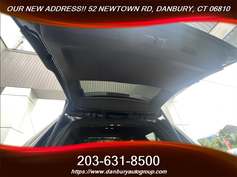 2025 Cadillac Escalade Premium Luxury - Photo 30 - Danbury, CT 06810