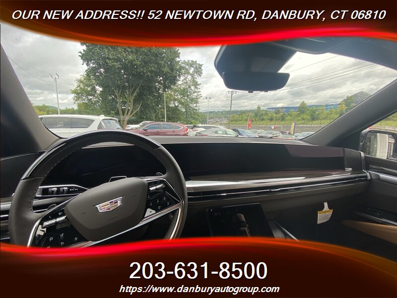2025 Cadillac Escalade Premium Luxury - Photo 17 - Danbury, CT 06810