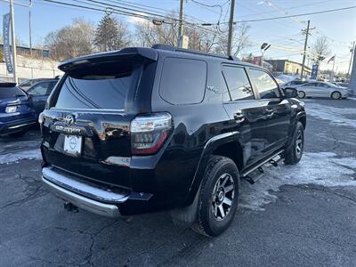 2020 Toyota 4Runner SR5   - Photo 6 - Danbury, CT 06810
