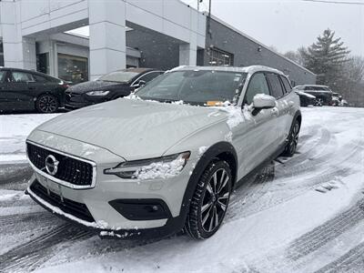 2022 Volvo V60 Cross Country T5 Wagon