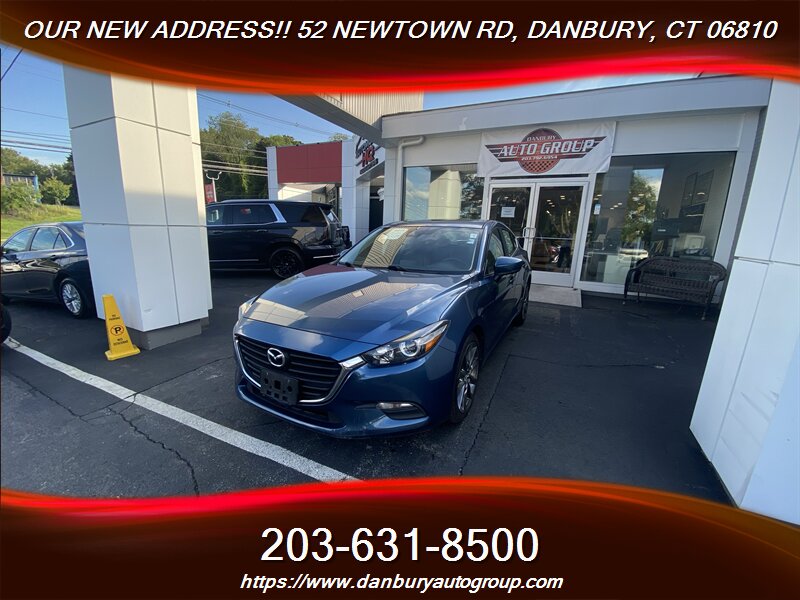 2018 Mazda Mazda3 Touring   - Photo 1 - Danbury, CT 06810