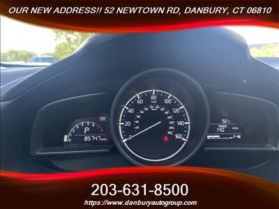 2018 Mazda Mazda3 Touring - Photo 11 - Danbury, CT 06810