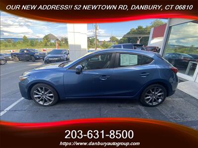 2018 Mazda Mazda3 Touring - Photo 3 - Danbury, CT 06810