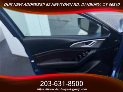 2018 Mazda Mazda3 Touring - Photo 8 - Danbury, CT 06810
