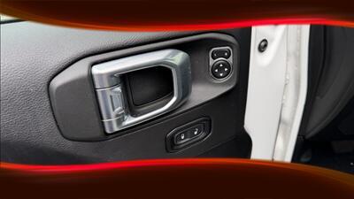 2023 Jeep Wrangler Sahara 4xe   - Photo 10 - Danbury, CT 06810
