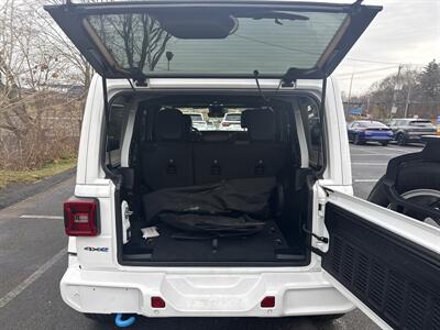 2023 Jeep Wrangler Sahara 4xe   - Photo 14 - Danbury, CT 06810