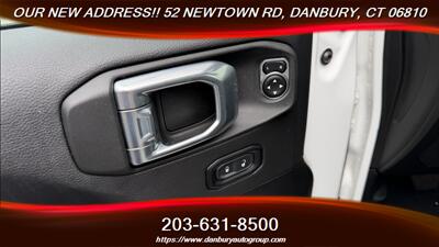 2023 Jeep Wrangler Sahara 4xe - Photo 10 - Danbury, CT 06810