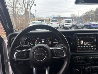 2023 Jeep Wrangler Sahara 4xe   - Photo 10 - Danbury, CT 06810
