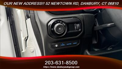 2023 Jeep Wrangler Sahara 4xe - Photo 18 - Danbury, CT 06810