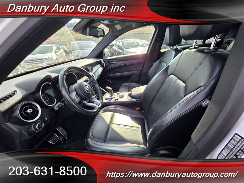 2023 Alfa Romeo Stelvio Ti - Photo 10 - Danbury, CT 06810