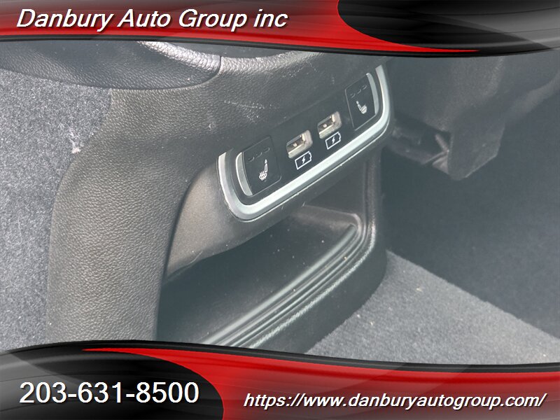 2023 Alfa Romeo Stelvio Ti - Photo 9 - Danbury, CT 06810