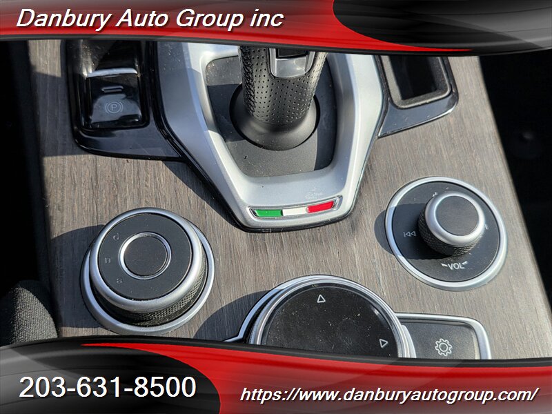 2023 Alfa Romeo Stelvio Ti - Photo 17 - Danbury, CT 06810
