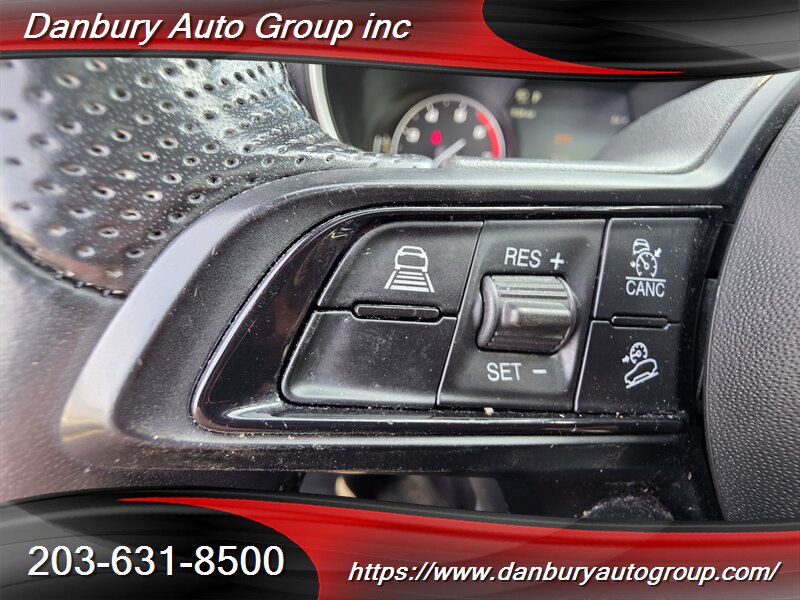 2023 Alfa Romeo Stelvio Ti - Photo 13 - Danbury, CT 06810