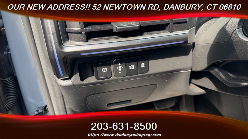 2025 Hyundai SANTA FE Hybrid Calligraphy - Photo 24 - Danbury, CT 06810