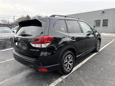 2019 Subaru Forester Premium   - Photo 6 - Danbury, CT 06810