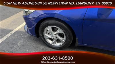 2023 Hyundai ELANTRA SE   - Photo 9 - Danbury, CT 06810