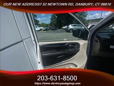 2019 Dodge Grand Caravan SE - Photo 12 - Danbury, CT 06810