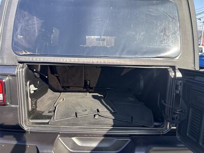 2019 Jeep Wrangler Unlimited Sahara   - Photo 13 - Danbury, CT 06810