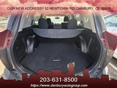 2014 Toyota RAV4 XLE   - Photo 4 - Danbury, CT 06810