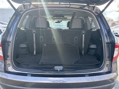 2022 Honda Pilot Touring w/Rear Captain's Chairs   - Photo 15 - Danbury, CT 06810