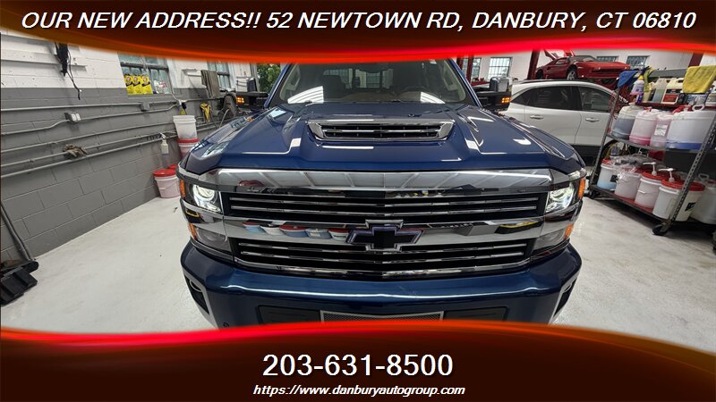 2018 Chevrolet Silverado 3500 High Country Diesel - Photo 8 - Danbury, CT 06810