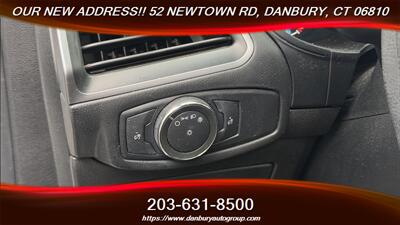 2017 Ford Edge SE - Photo 16 - Danbury, CT 06810