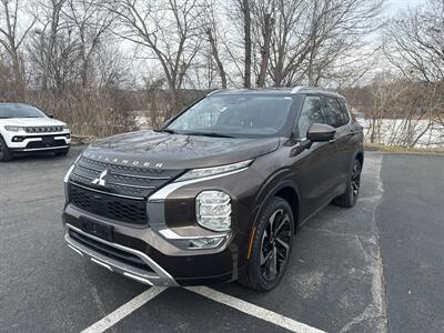 2022 Mitsubishi Outlander SEL - Photo 1 - Danbury, CT 06810