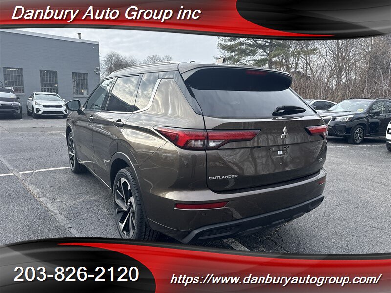2022 Mitsubishi Outlander SEL - Photo 4 - Danbury, CT 06810