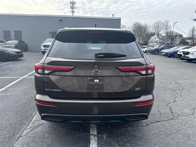 2022 Mitsubishi Outlander SEL - Photo 5 - Danbury, CT 06810