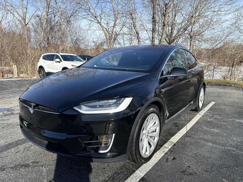 2021 Tesla Model X Long Range Plus's photo