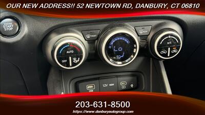 2024 Hyundai VENUE SEL   - Photo 22 - Danbury, CT 06810