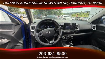 2024 Hyundai VENUE SEL   - Photo 14 - Danbury, CT 06810