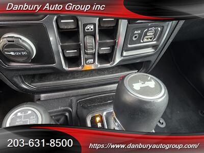 2024 Jeep Wrangler Sahara 4xe   - Photo 18 - Danbury, CT 06810