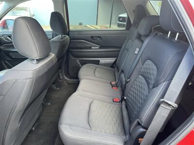 2023 Nissan Pathfinder SV   - Photo 26 - 