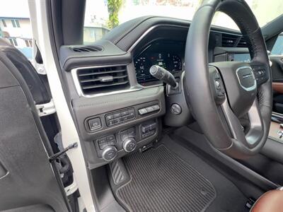 2024 GMC Yukon Denali Ultimate   - Photo 16 - 