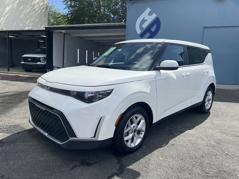 2024 Kia Soul LX   - Photo 1 - 